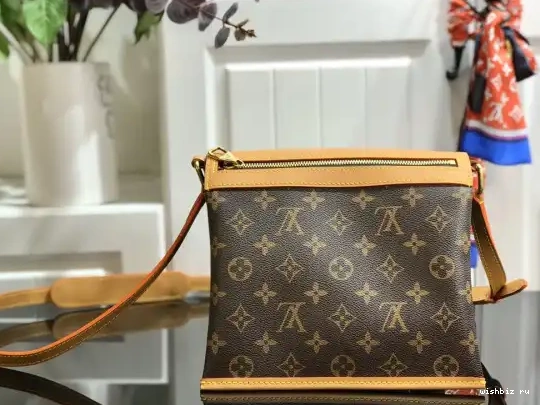WIS LOUIS SLANTING VUITTON 0429